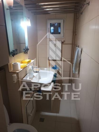 Apartament cu 2 camere, etajul 1, zona Dacia