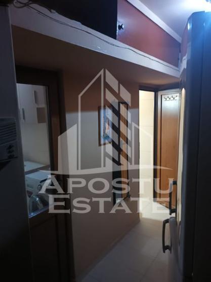 Apartament cu 2 camere, etajul 1, zona Dacia