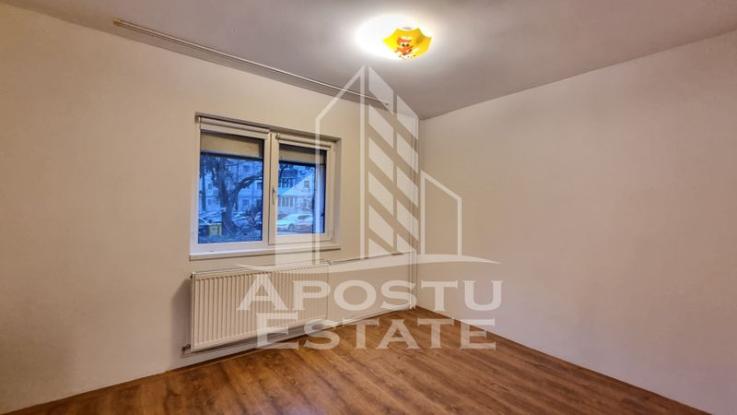 Apartament cu 3 camere cu boxa, vis-a-vis de Iulius Mall