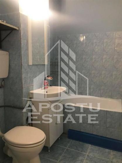 Apartament cu 2 camere, centrala proprie, zona Girocului