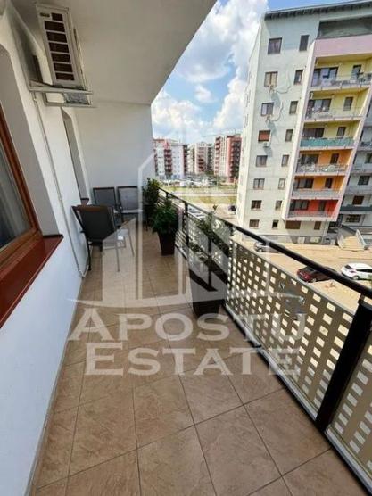 Apartament cu 3 camere, bloc nou, loc de parcare, zona Torontalului