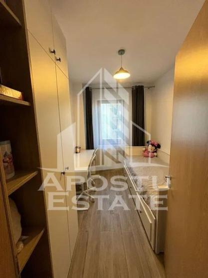 Apartament cu 3 camere, bloc nou, loc de parcare, zona Torontalului