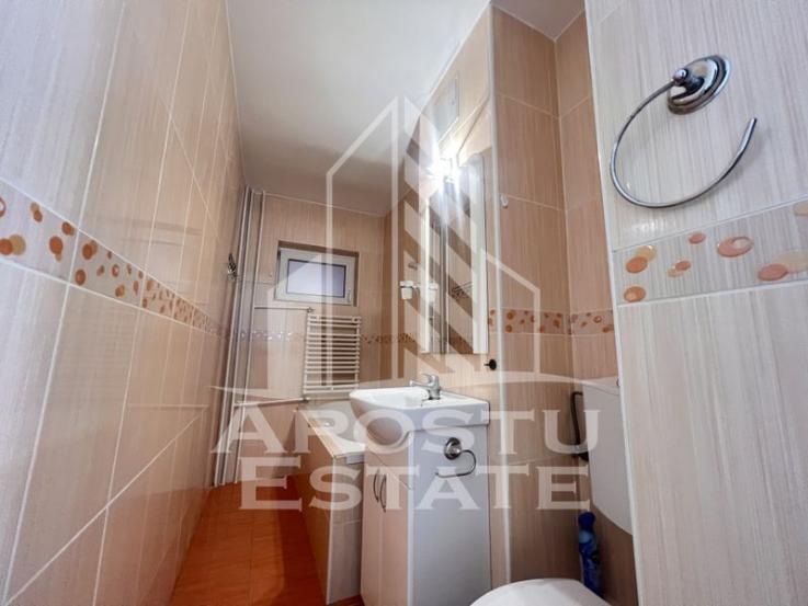 Apartament cu 2 camere, etajul 1, zona Complexul Studentesc