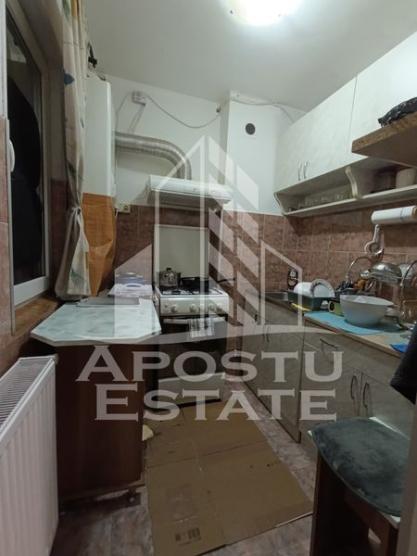 Apartament 3 camere, centrala proprie, mobilat si utilat, zona Sagului