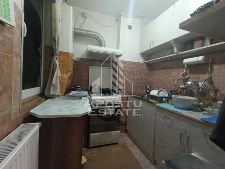 Apartament 3 camere, centrala proprie, mobilat si utilat, zona Sagului