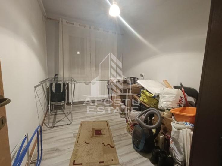 Apartament 3 camere, centrala proprie, mobilat si utilat, zona Sagului