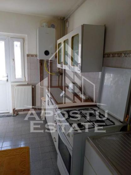 Apartamen 2 camere, centrala proprie, ARADULUI