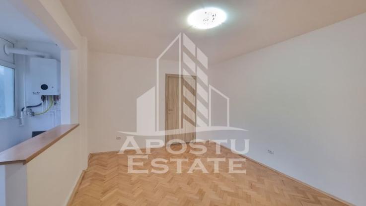 Apartament 3 camere, etaj intermediar, zona Circumvalațiunii