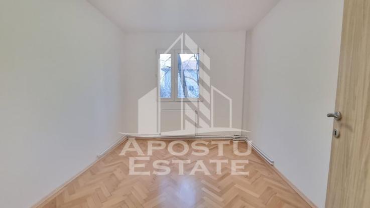 Apartament 3 camere, etaj intermediar, zona Circumvalațiunii