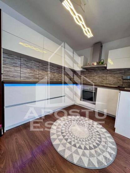 Apartament tip penthouse cu 5 camere pe doua nivele, zona Fabric