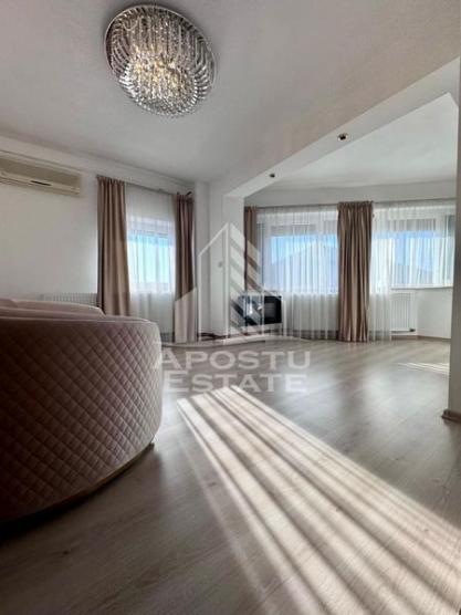 Apartament tip penthouse cu 5 camere pe doua nivele, zona Fabric