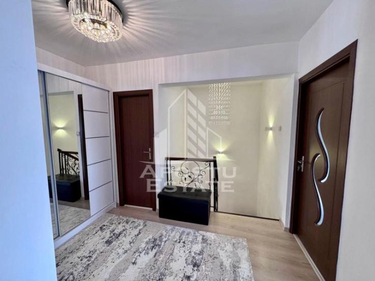 Apartament tip penthouse cu 5 camere pe doua nivele, zona Fabric