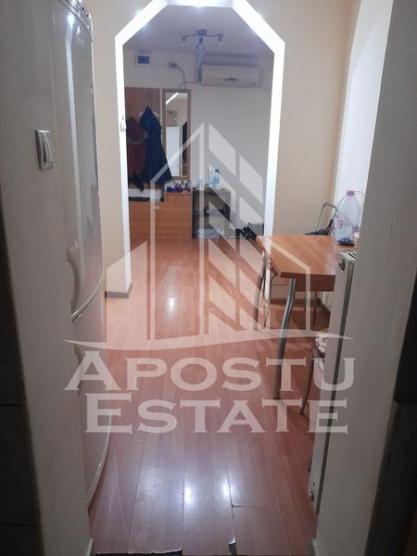 Apartament 2 camere, decomandat, strada linistita, zona Lipovei