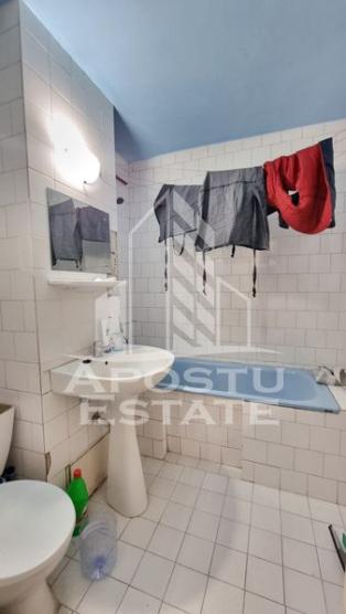 Apartament 2 camere, decomandat, strada linistita, zona Lipovei