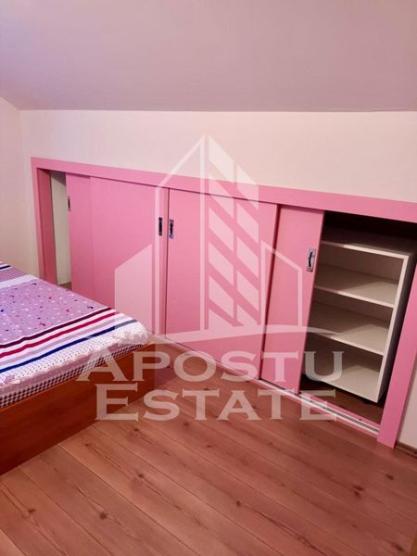 Apartament 3 camere, decomandat,mansarda,zona Simion Barnutiu