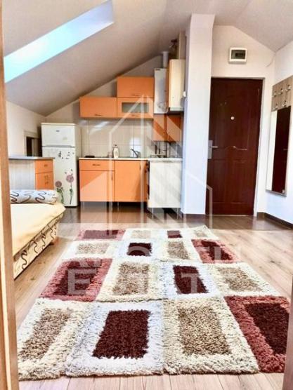 Apartament 3 camere, decomandat,mansarda,zona Simion Barnutiu