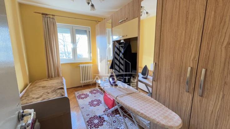 Apartament cu 4 cam, etaj intermediar zona Stadion-Complex Studentesc