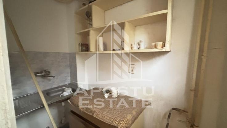 Apartament cu 2 camere, etaj intermediar, zona Sagului