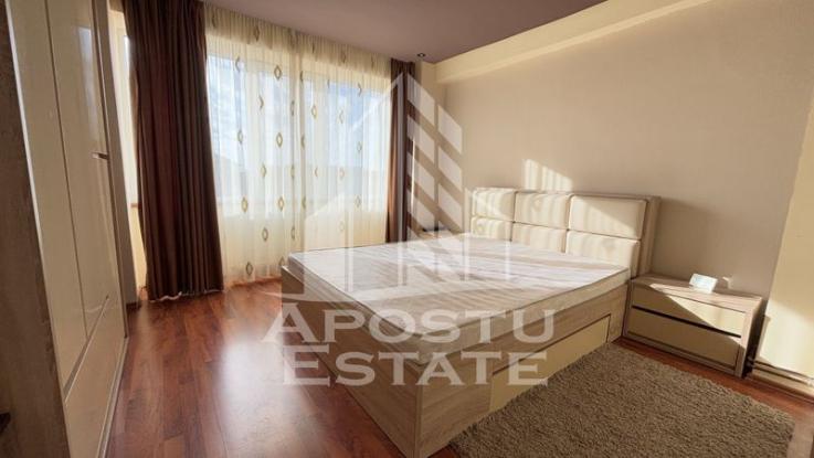 Apartament cu 3 camere, centrala proprie, zona Buziasului