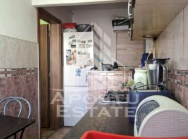 Apartament 2 camere,semidecomandat,zona Romanilor