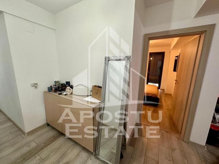 Apartament modern cu 2 camere,  curte privata, in zona Aradului