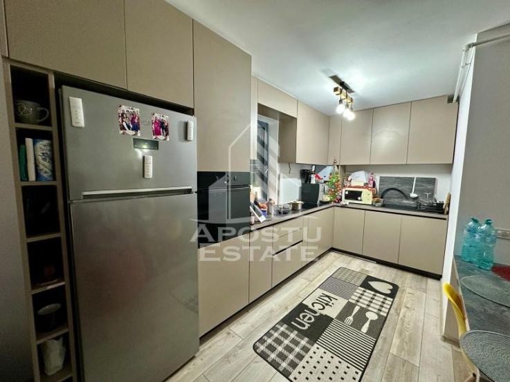 Apartament modern cu 2 camere,  curte privata, in zona Aradului