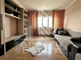 Apartament cu 3 camere, centrala proprie, zona Soarelui