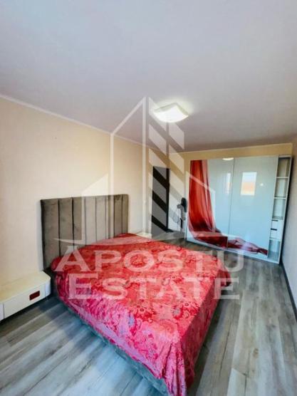 Apartament spatios , Calea Urseni , centrala proprie !!