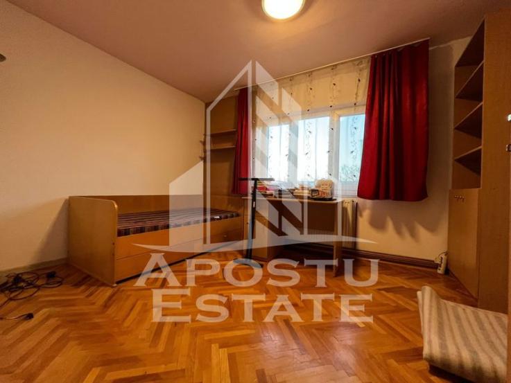 Apartament cu 2 camere, centrala proprie, aproape de Spitalul Judetean