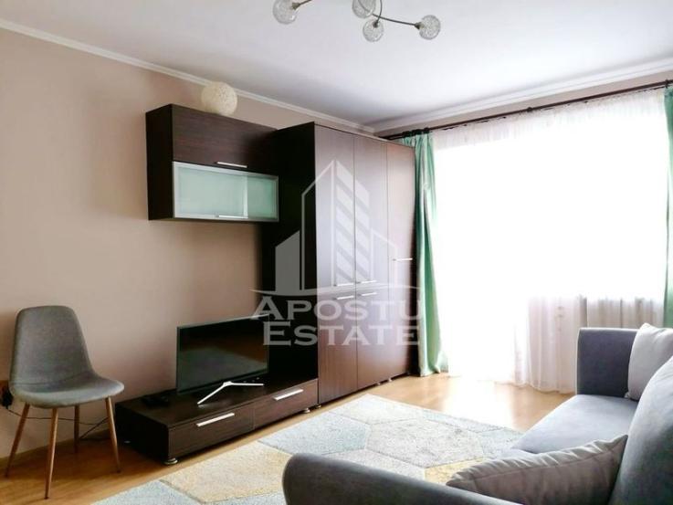 Apartament cu 1 camera, decomandat, etajul 2, Zona  Girocului