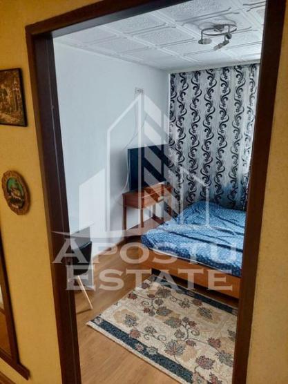 Apartament 2 camere, decomandat,parter inalt,zona Complexul Studentesc