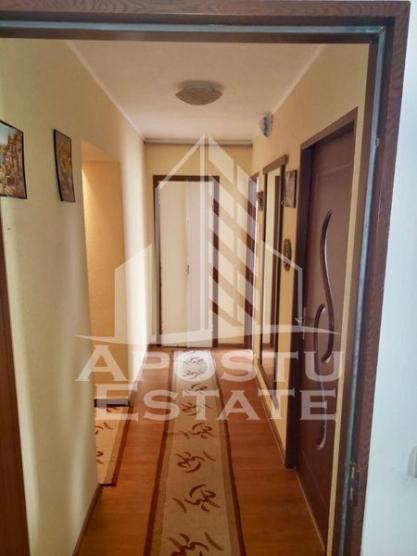 Apartament 2 camere, decomandat,parter inalt,zona Complexul Studentesc