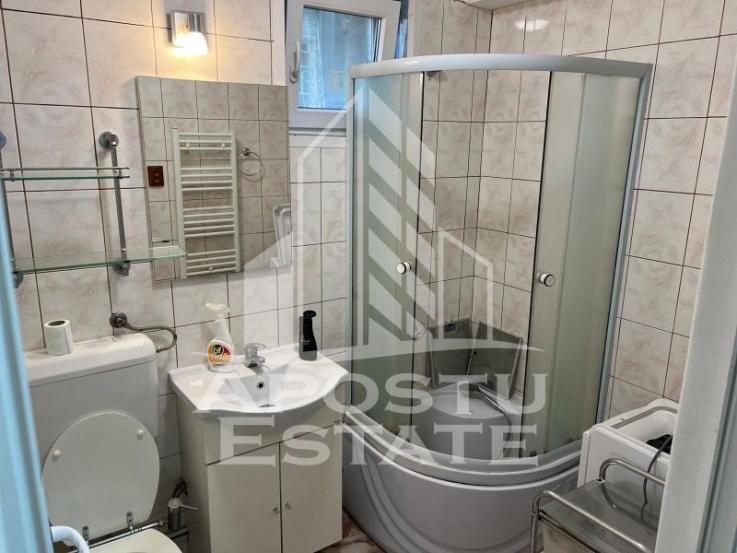 Apartament cu 3 camere, centrala proprie, zona Balcescu,PetFriendly