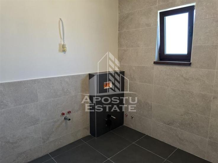 Duplex cu etaj si  5 camere in Mosnita Noua, aproape de asfalt