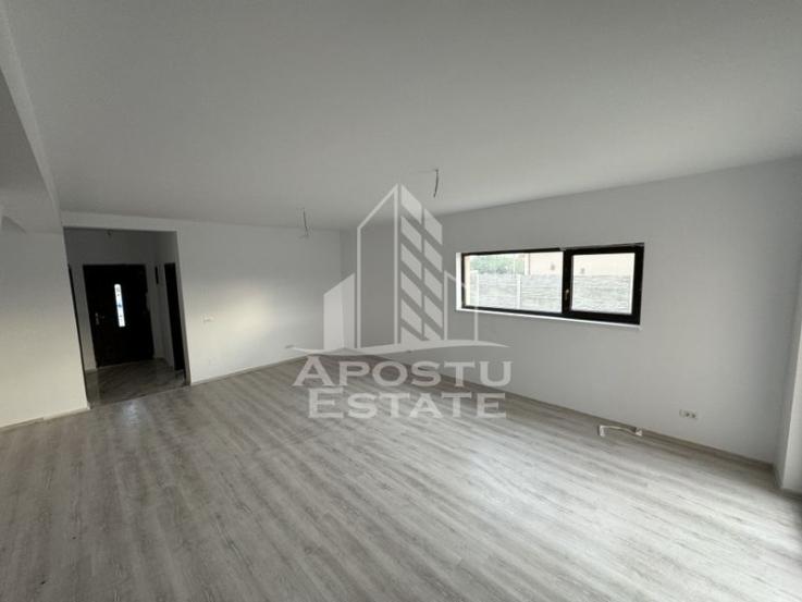 Duplex situat Central cu 4 camere si 3 bai in Mosnita Noua