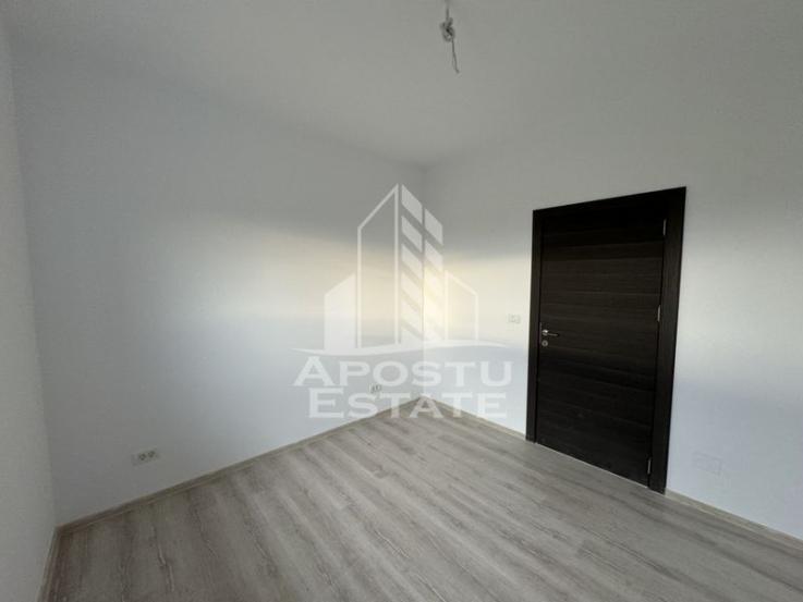 Duplex situat Central cu 4 camere si 3 bai in Mosnita Noua