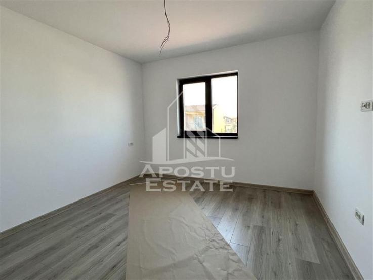 Duplex cu 4 camere si 3 bai in Mosnita Noua. Comision 0%