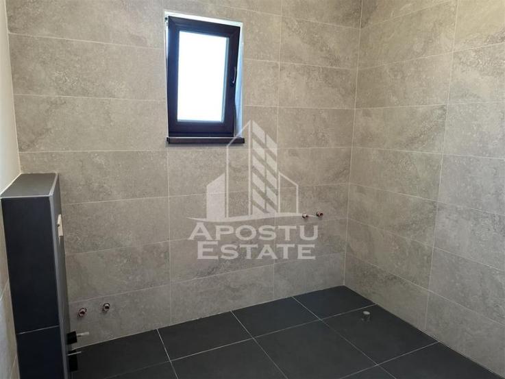 Duplex cu etaj si  5 camere in Mosnita Noua, aproape de asfalt