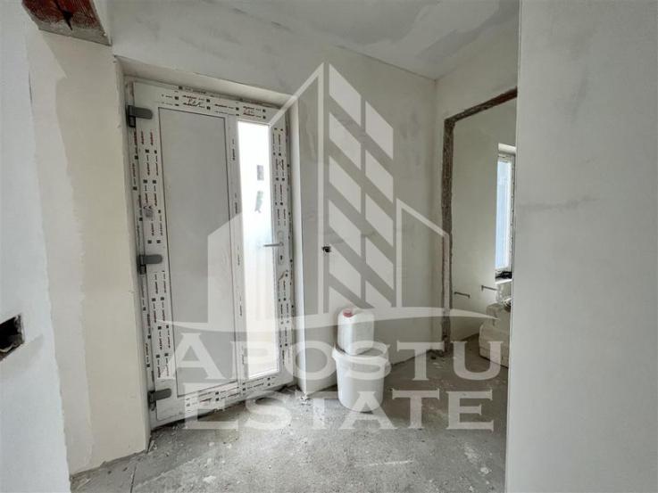 Duplex cu 4 camere langa scoala la asfalt. Toate utilitatile.