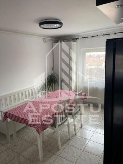 Apartament 2 camere, decomandat, centrala proprie, renovat, Freidorf.