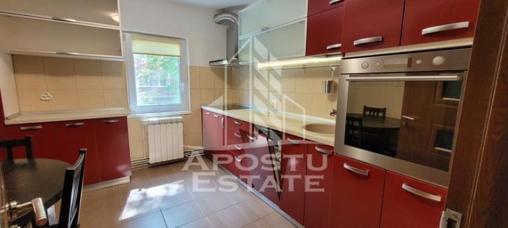 Apartament cu 3 camere, 2 bai, langa Iulius Town