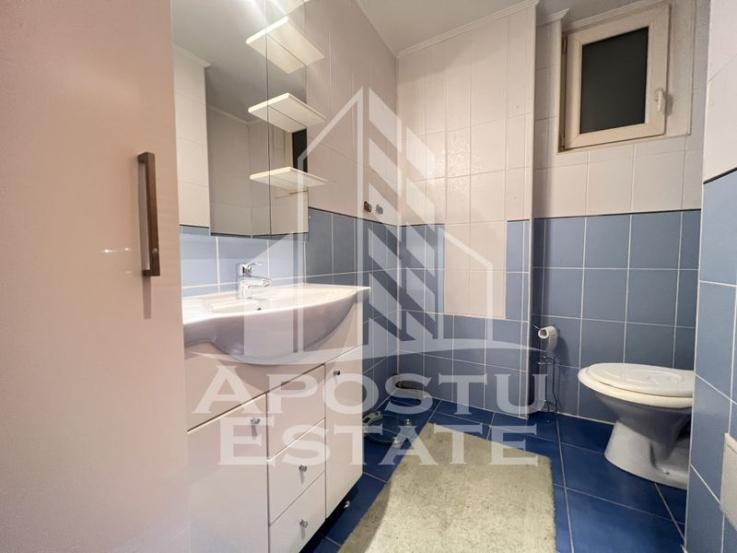 Apartament cu 3 camere, loc de parcare, zona Aradului