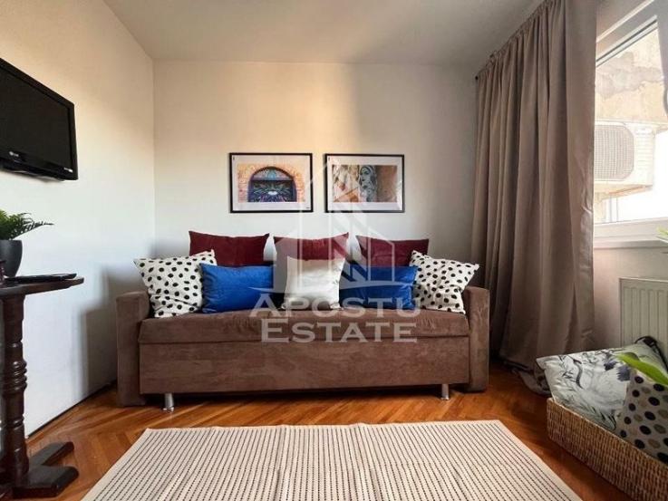 Apartament 3 camere, centrala proprie, zona Circumvalatiunii