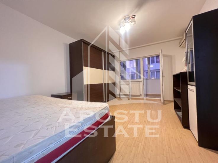 Apartament cu 2 camere, etajul 1, zona Complexul Studentesc