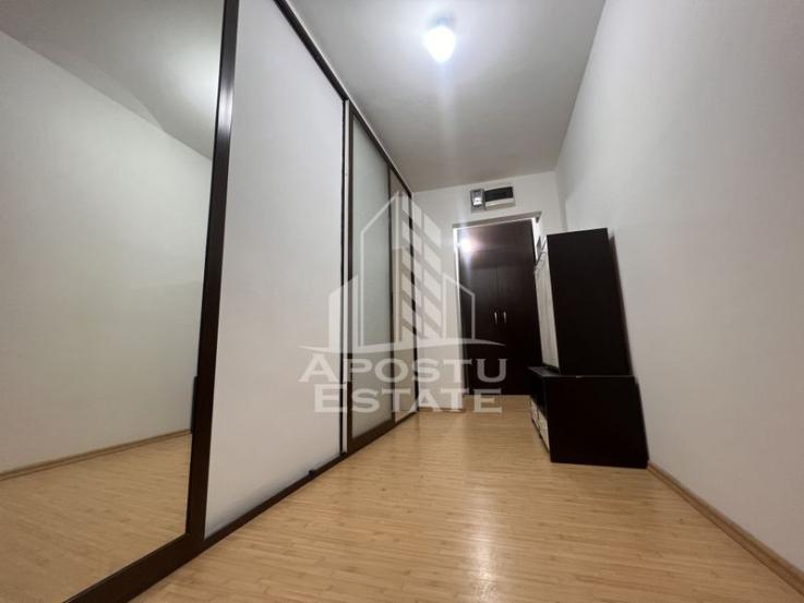 Apartament cu 2 camere, etajul 1, zona Complexul Studentesc