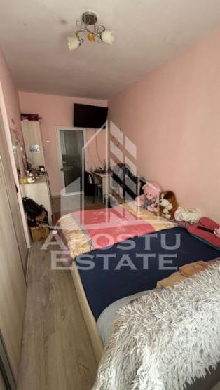 Apartament cu 2 dormitoare, doua bai in Complex, centrala termica