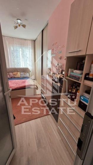 Apartament cu 2 dormitoare, doua bai in Complex, centrala termica