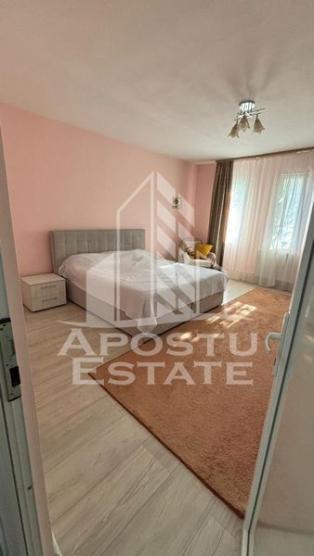 Apartament cu 2 dormitoare, doua bai in Complex, centrala termica