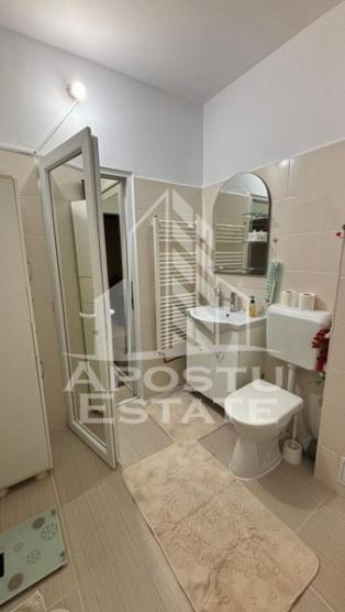 Apartament cu 2 dormitoare, doua bai in Complex, centrala termica