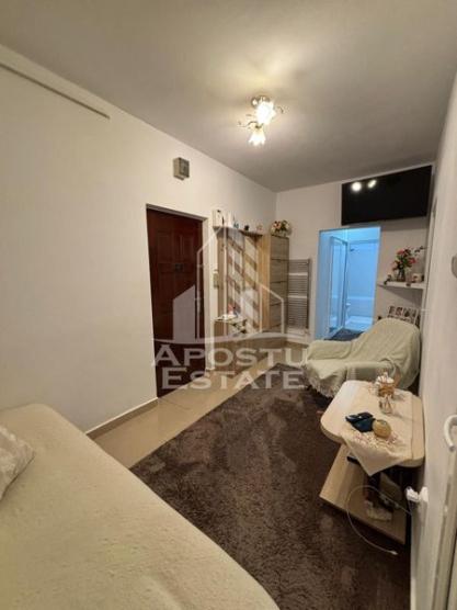 Apartament cu 2 dormitoare, doua bai in Complex, centrala termica